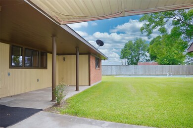 4102 Old Chocolate Bayou Rd, Manvel, TX 77578 - photo 6