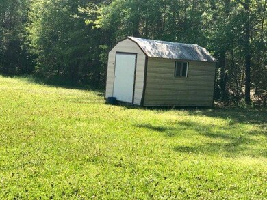 602 Hillcrest Dr, Laurel, MS 39440 - photo 3