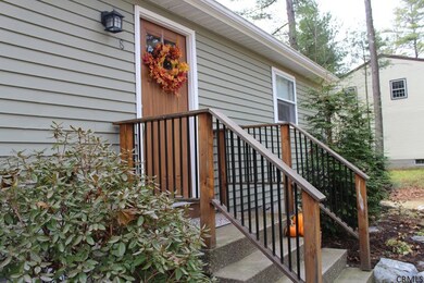 8 Kaatskill Way, Ballston Spa, NY 12020 - photo 4