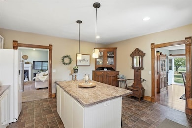 1159 Tulip Ave, Riverside, IA 52327 - photo 7