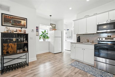 934 Michigan Ave unit 209, Miami Beach, FL 33139 - photo 3