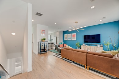 4705 Bryan St unit 302, Dallas, TX 75204 - photo 4