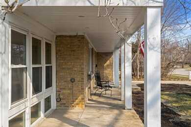 902 S Naperville Rd, Wheaton, IL 60189 - photo 3