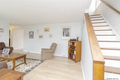 38 Croswell St, Albany, NY 12206 - photo 4