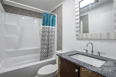 104 Joyce Rd, Hendersonville, NC 28792 - photo 6