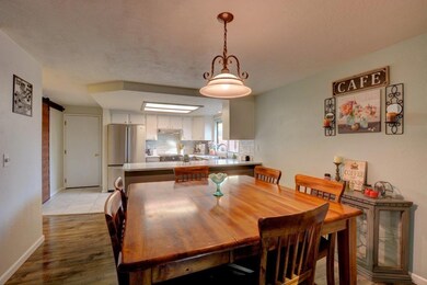 928 Pittview Ct, Central Point, OR 97502 - photo 7