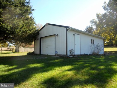 2015 Garrett Rd, Manchester, MD 21102 - photo 5