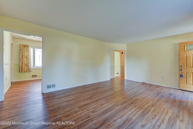 8 Morford Rd, Middletown, NJ 07748 - photo 3