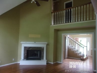 9376 Colonial Dr, Claremore, OK 74019 - photo 2