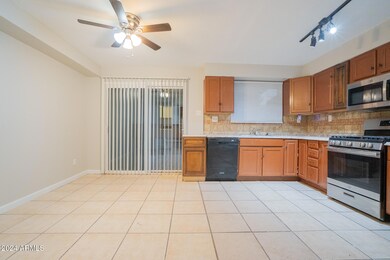 1414 N 27th St unit 1, Phoenix, AZ 85008 - photo 6
