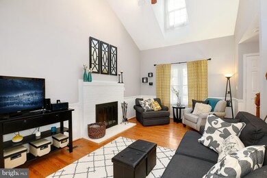 112 Connemara Dr, Sterling, VA 20164 - photo 7