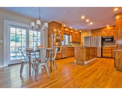 7 Cherokee Cir, Andover, MA 01810 - photo 2