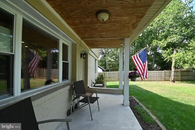 3423 Spring Dr, Alexandria, VA 22306 - photo 3