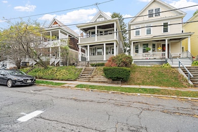 685 Myrtle Ave, Albany, NY 12208 - photo 2