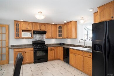 545 Fairmont Ave, North Tonawanda, NY 14120 - photo 3