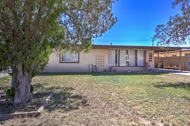 1805 N 19th Pl-3