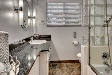 7219 SE 32nd St, Mercer Island, WA 98040 - photo 7