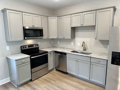 1113 Crossland Ave unit A (Left Side), Clarksville, TN 37040 - photo 4