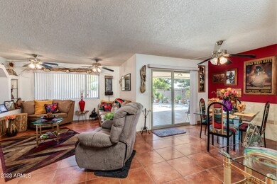 10101 W Caron Dr, Sun City, AZ 85351 - photo 2