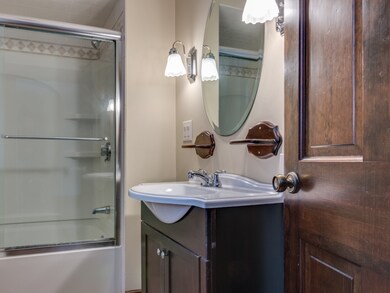 51 Hale St, Beverly, MA 01915 - photo 6