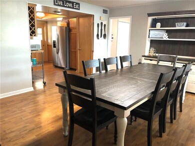 Living room/gathering area