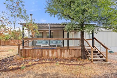 788 Lois Cir, Granbury, TX 76049 - photo 2