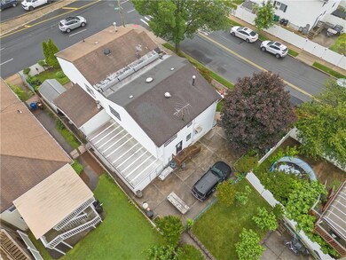 169 Redgrave Ave, Staten Island, NY 10306 - photo 2