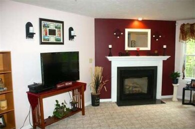 70 Bridle Cross Rd, Fitchburg, MA 01420 - photo 4