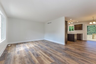 004-photo-living-room-6349610