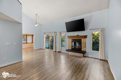 05-Living Room