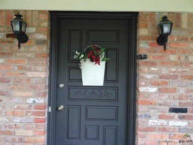 3901 Brookwood Dr, Tyler, TX 75701 - photo 3