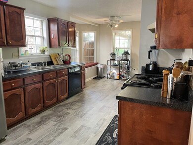 978 Nolan Ln, Cordova, TN 38018 - photo 4