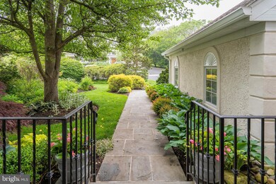 726 Canterbury Ln unit 44, Villanova, PA 19085 - photo 3