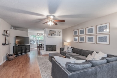 2400 Mesquite Ct E, Bedford, TX 76021 - photo 2