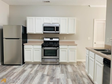 221 Southwind Ln, Newnan, GA 30265 - photo 4