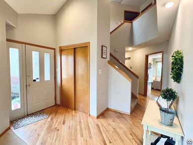 3819 SW Cambridge Ct, Topeka, KS 66610 - photo 3