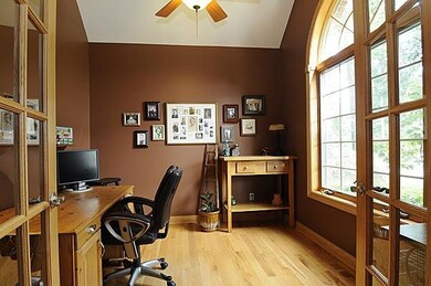 1070 Mary Ellen Dr, Crown Point, IN 46307 - photo 7