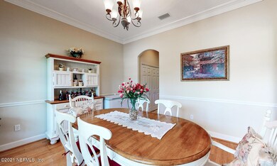 Dining Rm b