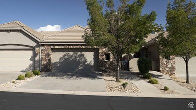 1936 N Pebble Dr, Washington, UT 84780 - photo 2