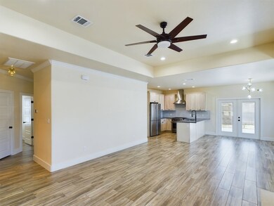 1605 Redwood Ct, Fredericksburg, TX 78624 - photo 3