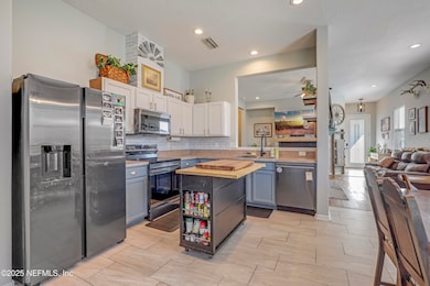 03 Kitchen