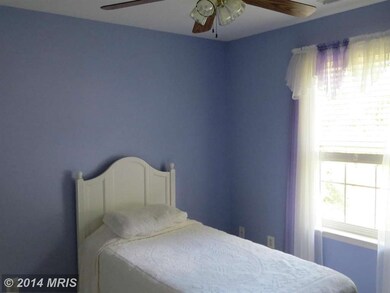 1433 Carlon Ct, Huntingtown, MD 20639 - photo 6