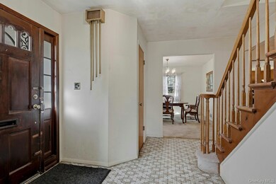 1 Hillcrest Rd, Port Washington, NY 11050 - photo 5