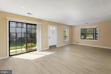 86 Oneill Ct, Lawrence Township, NJ 08648 - photo 3