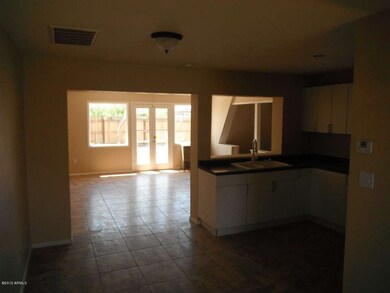 33rd Kitchen