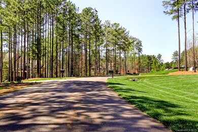 Streetscape in Woodleaf