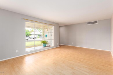 Living room 2