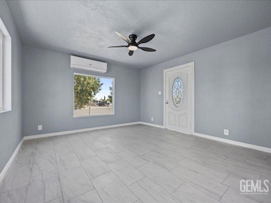 801 Fillmore St, Taft, CA 93268 - photo 5