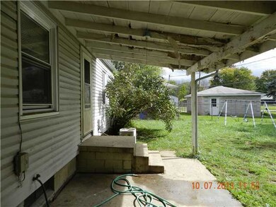 1911 E Beaumont Rd, Columbus, OH 43224 - photo 3