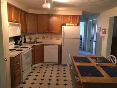 Convenient chefs kitchen with disposal and new dis